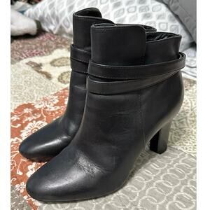 Ralph Lauren Belcia Women’s size 7.5 Black Real Leather Boots